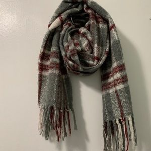Bass Scarf